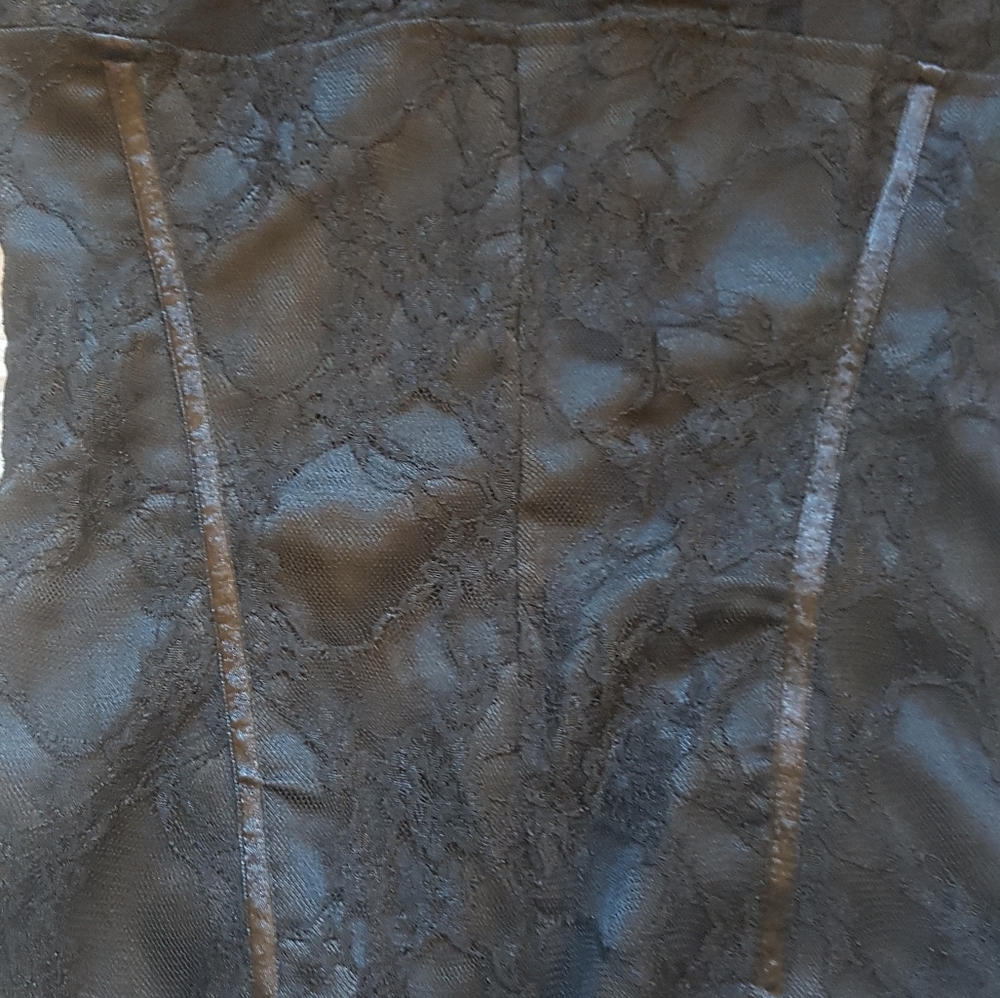 ⚡️SOLD⚡️ NWOT GUESS Black boned corset lace top - Small - Picture 5 of 6